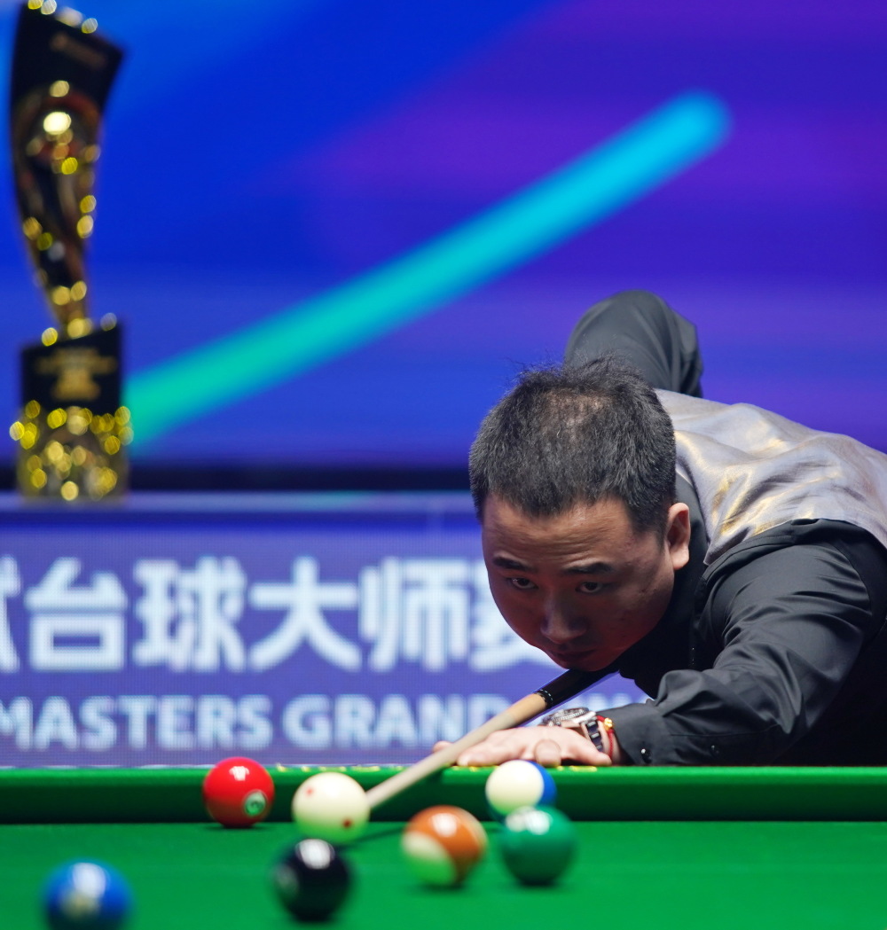 他的策应和 他的策应和