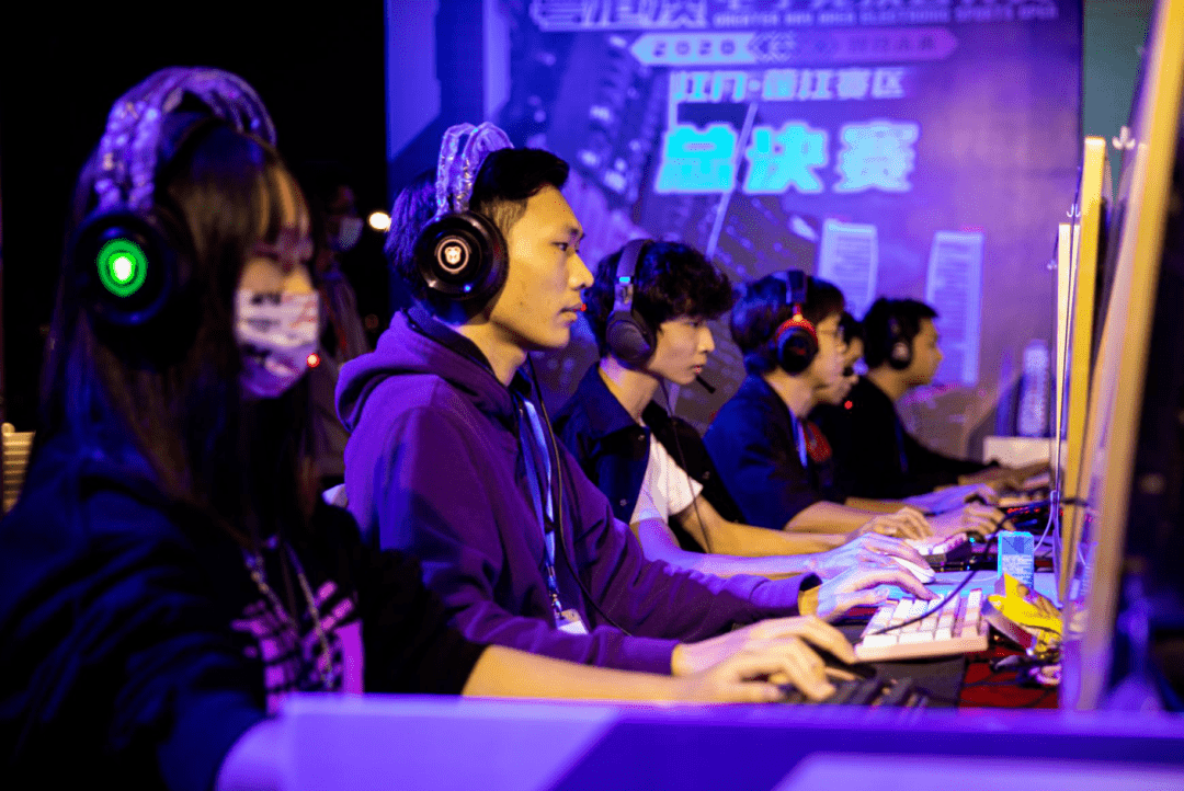 凭借稳定的 凭借稳定的