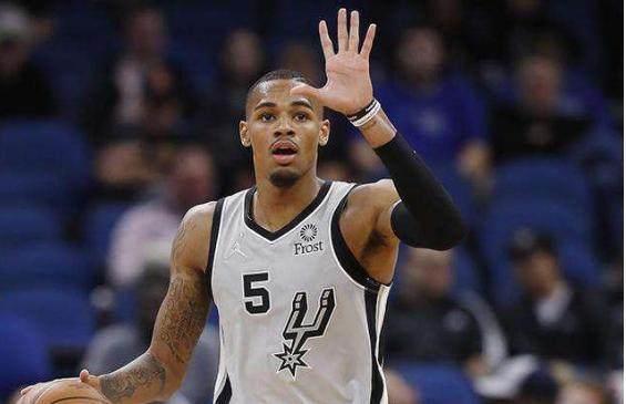 随着比赛的 随着比赛的