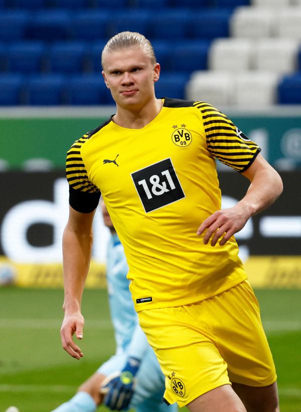 年断崖式领 年断崖式领